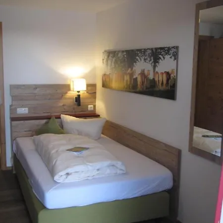 哈弗林格霍夫酒店 3* Roßhaupten