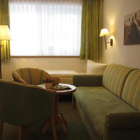 哈弗林格霍夫酒店 Roßhaupten