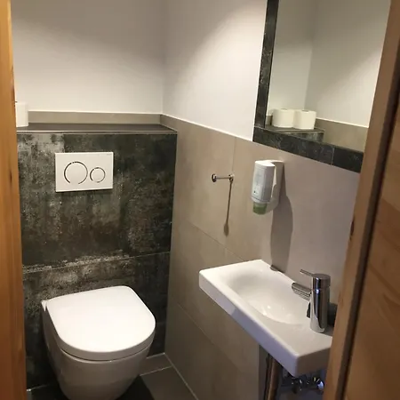 哈弗林格霍夫酒店 3*